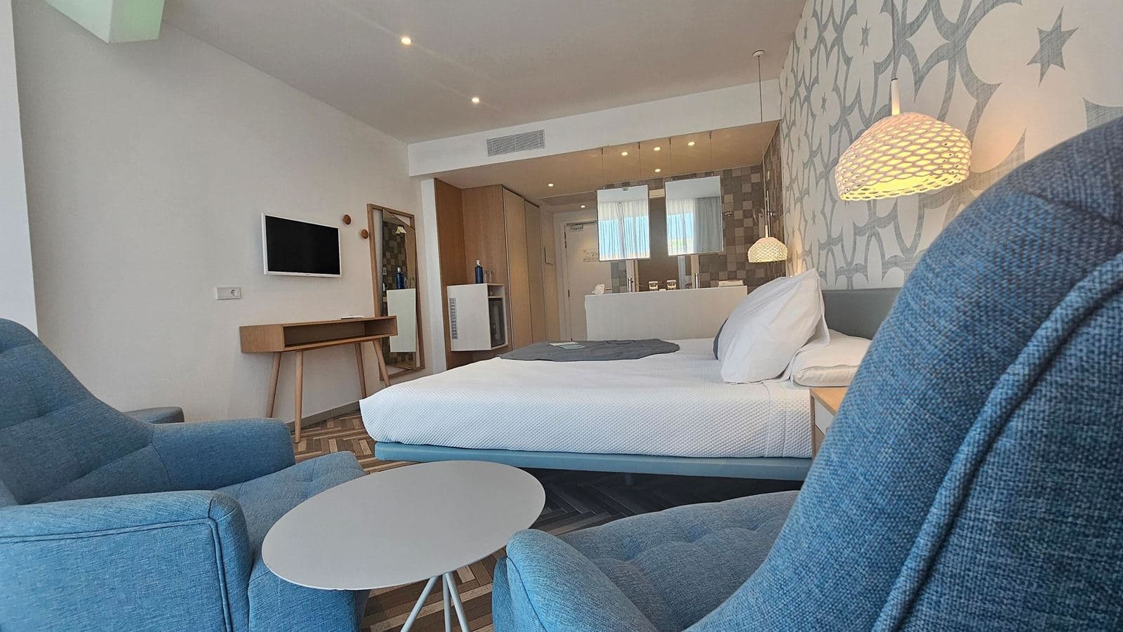 rooms-room-superior-double-seaview