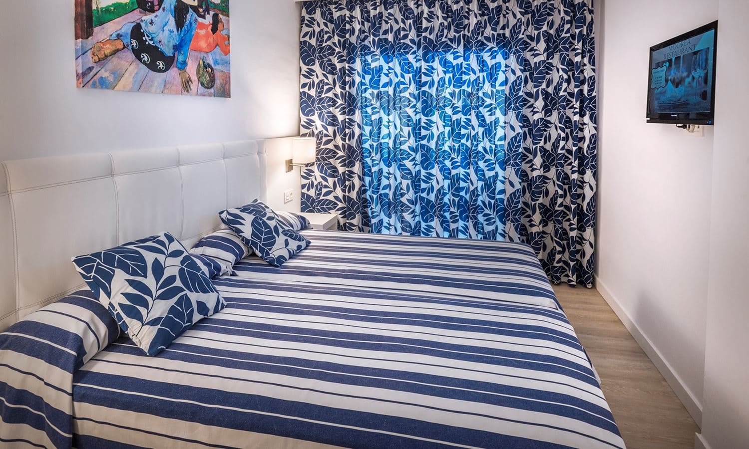 rooms-suite-balcony-or-terrace