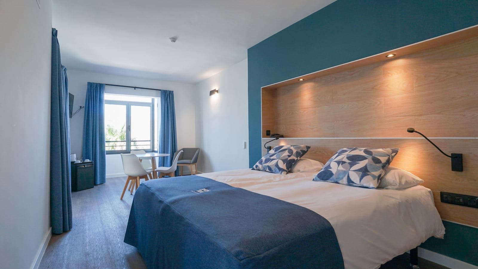 rooms-double-room-garden-view-with-kitchenette