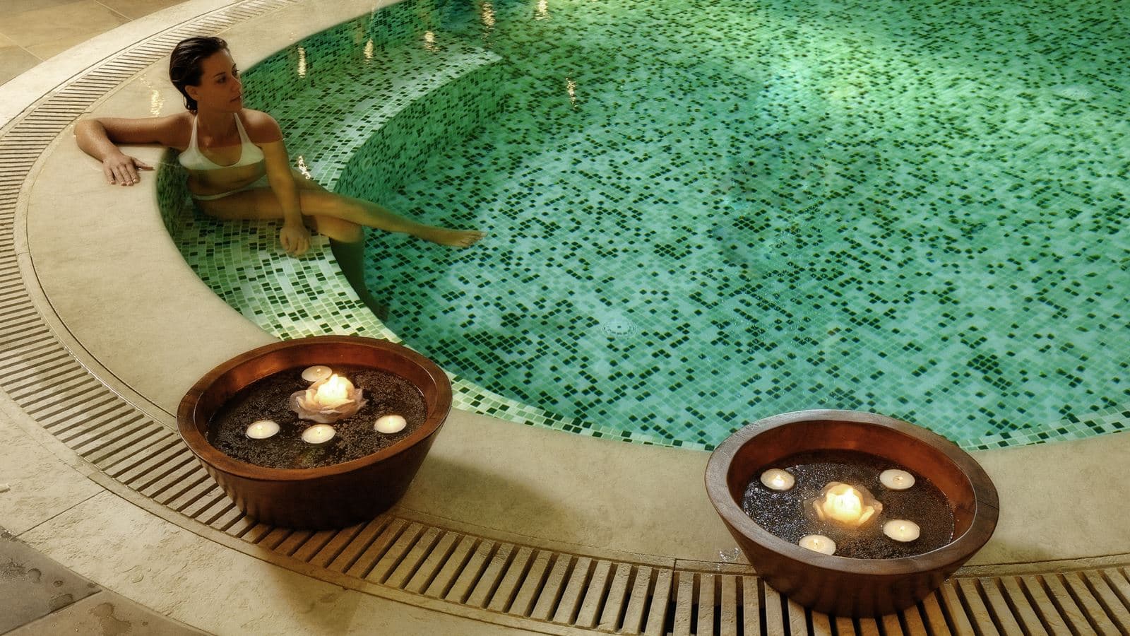 pools-indoor-pool