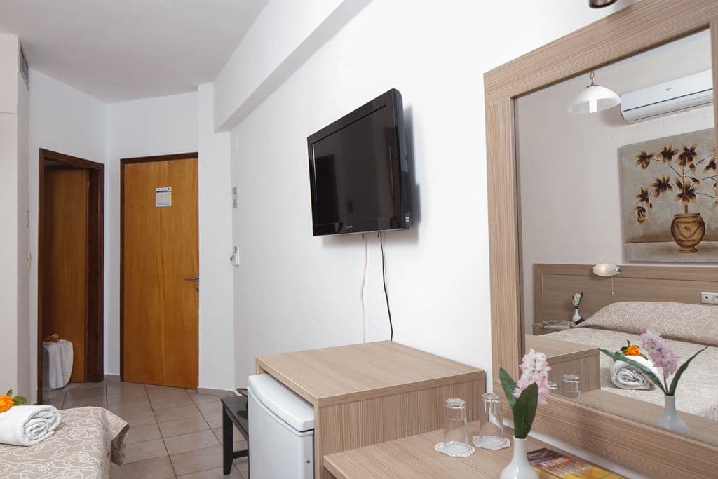 rooms-room-double-balcony-or-terrace