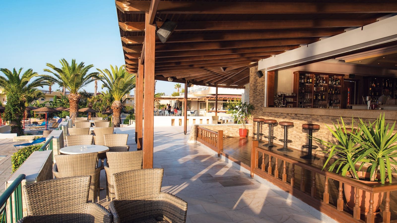 bars-main-bar