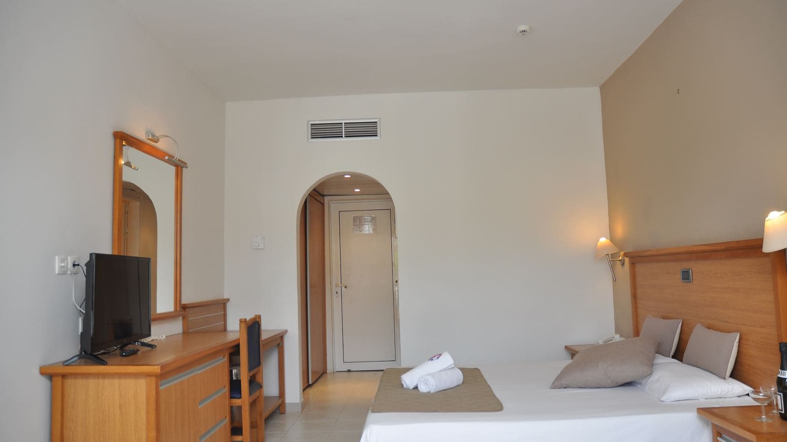 rooms-single-room