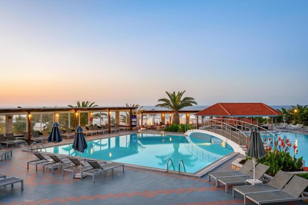 bars-beach-bar-pelagos