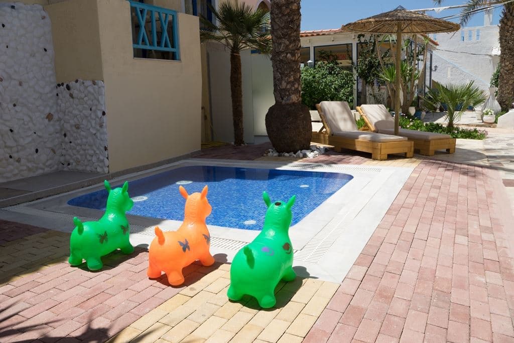 pools-outdoor-childrens-pool