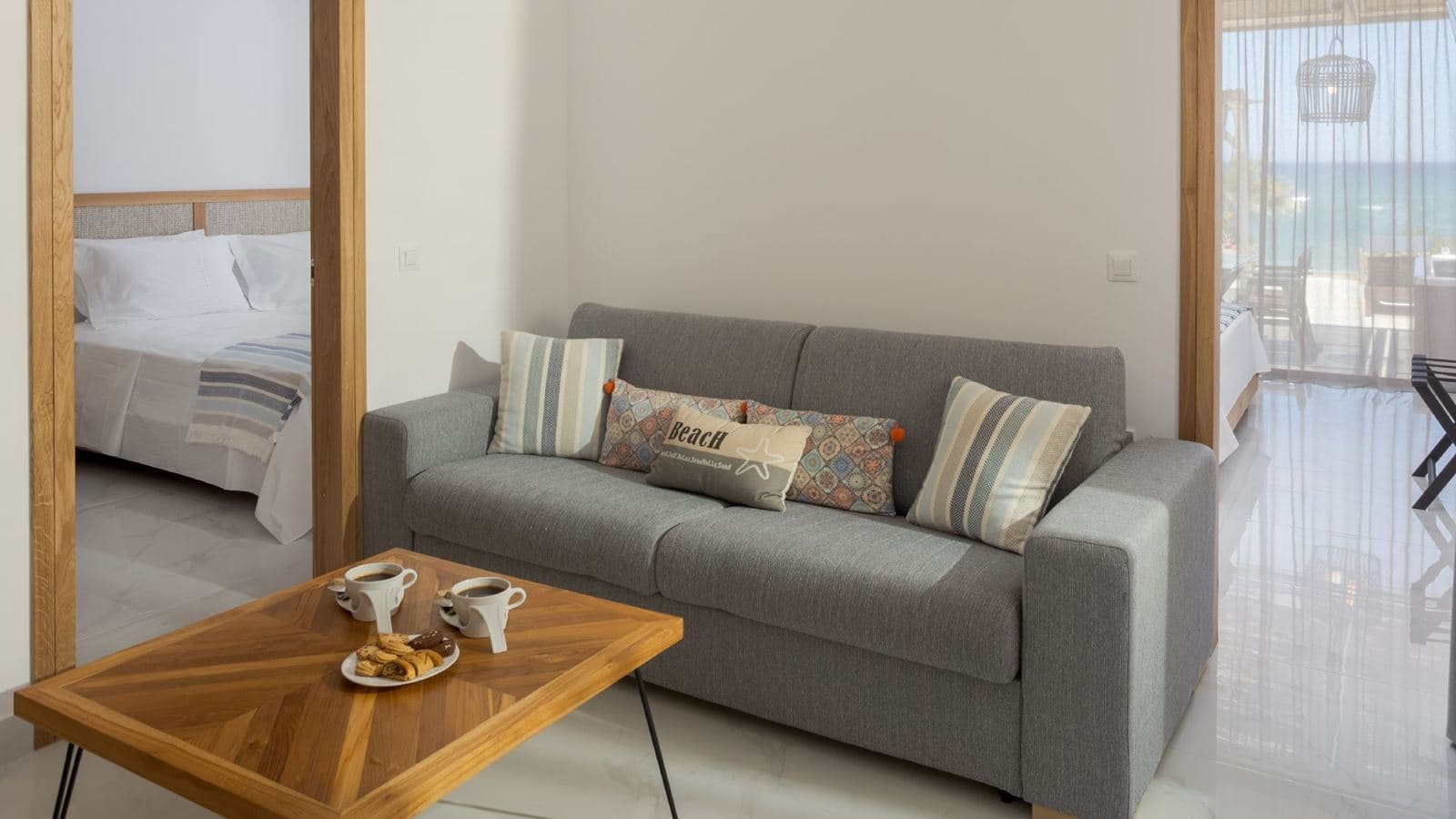rooms-luxury-grand-suit-sea-view-terrace