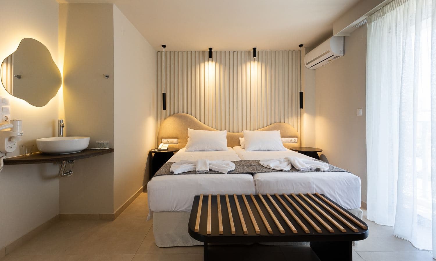 rooms-double-room-balcony