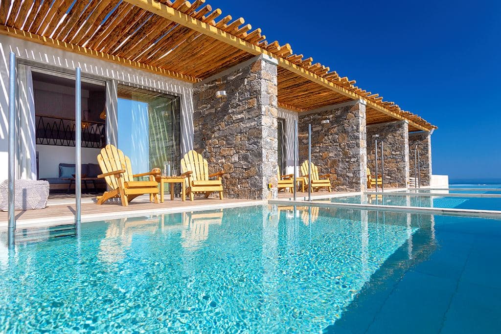 rooms-deluxe-suite--side-sea-view-privatepool