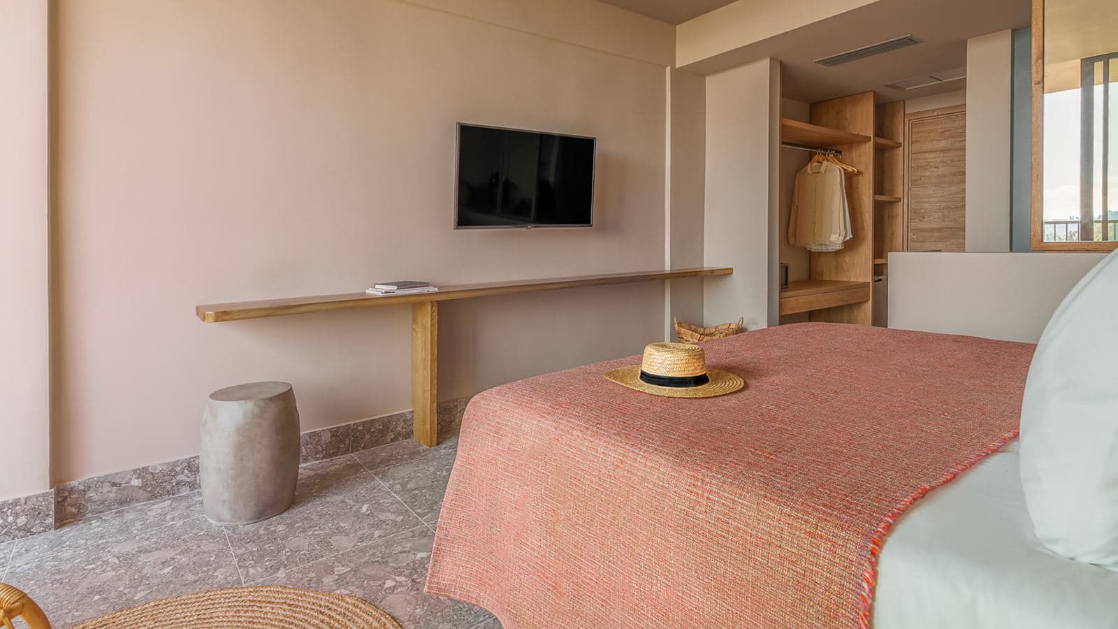 rooms-double-room-panoramic-bay-view