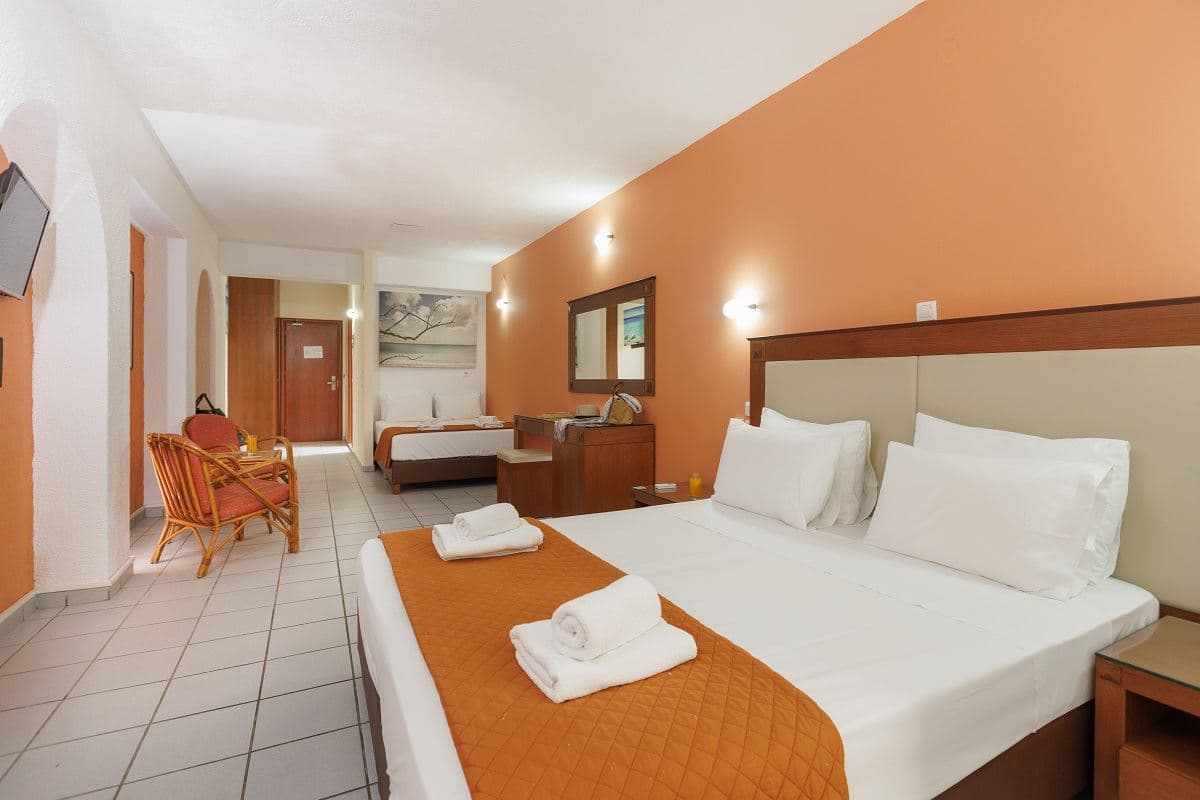 rooms-superior-quadruple-family-room-open-plan