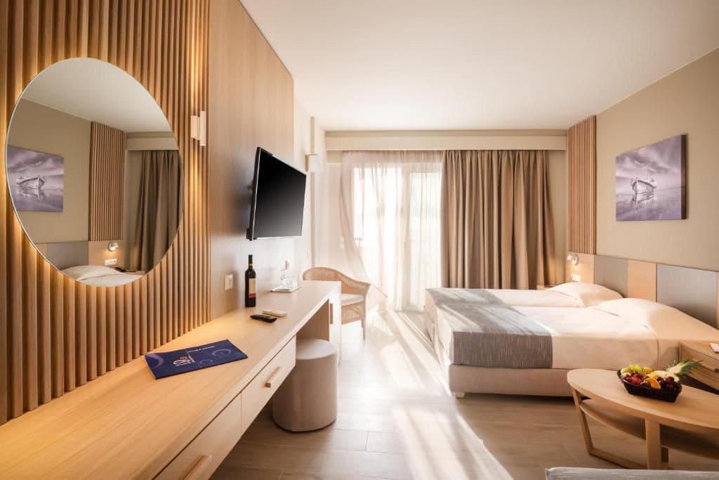 rooms-standard-room-ground-floor-terrace