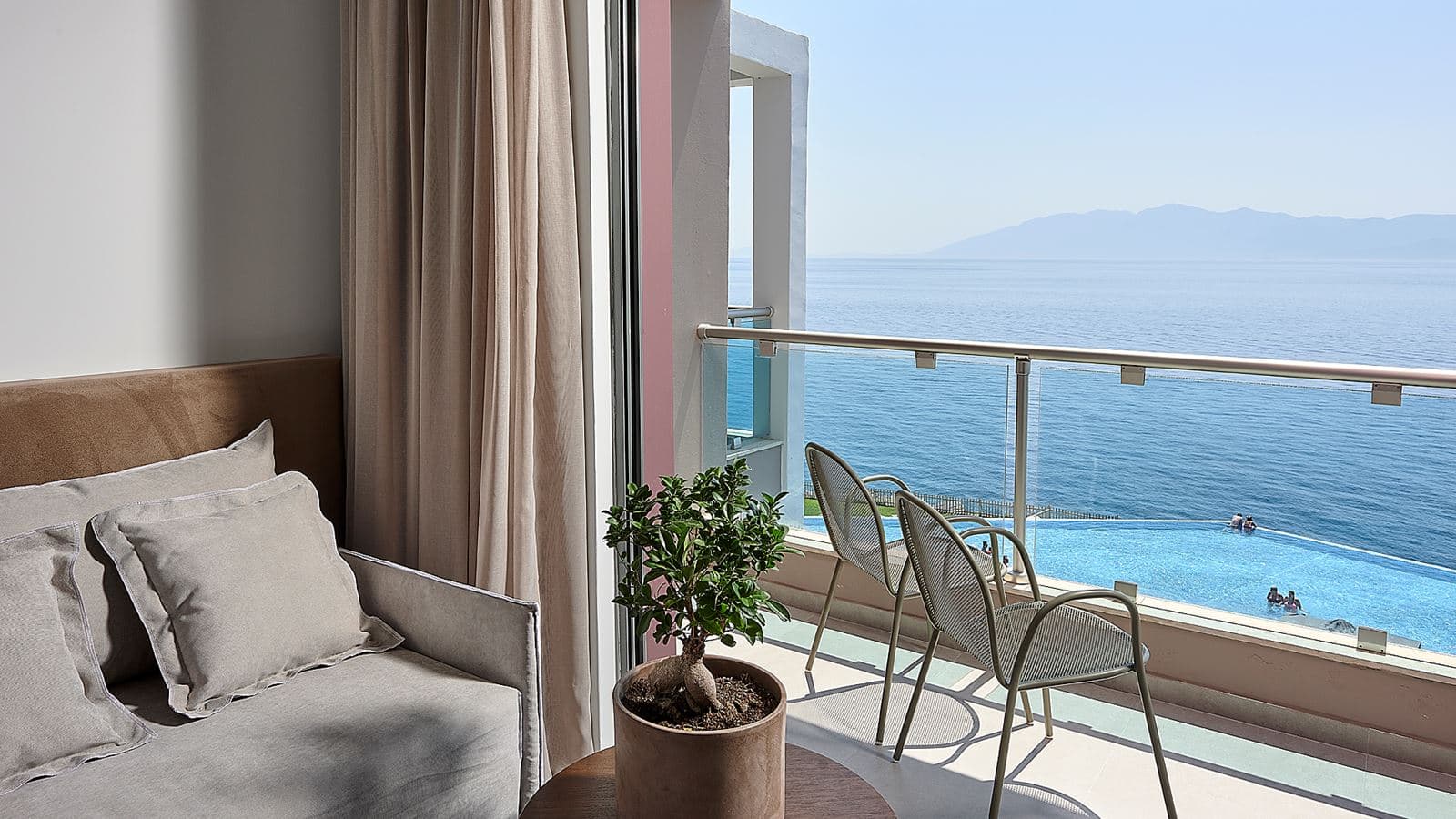 rooms-premium-seafront
