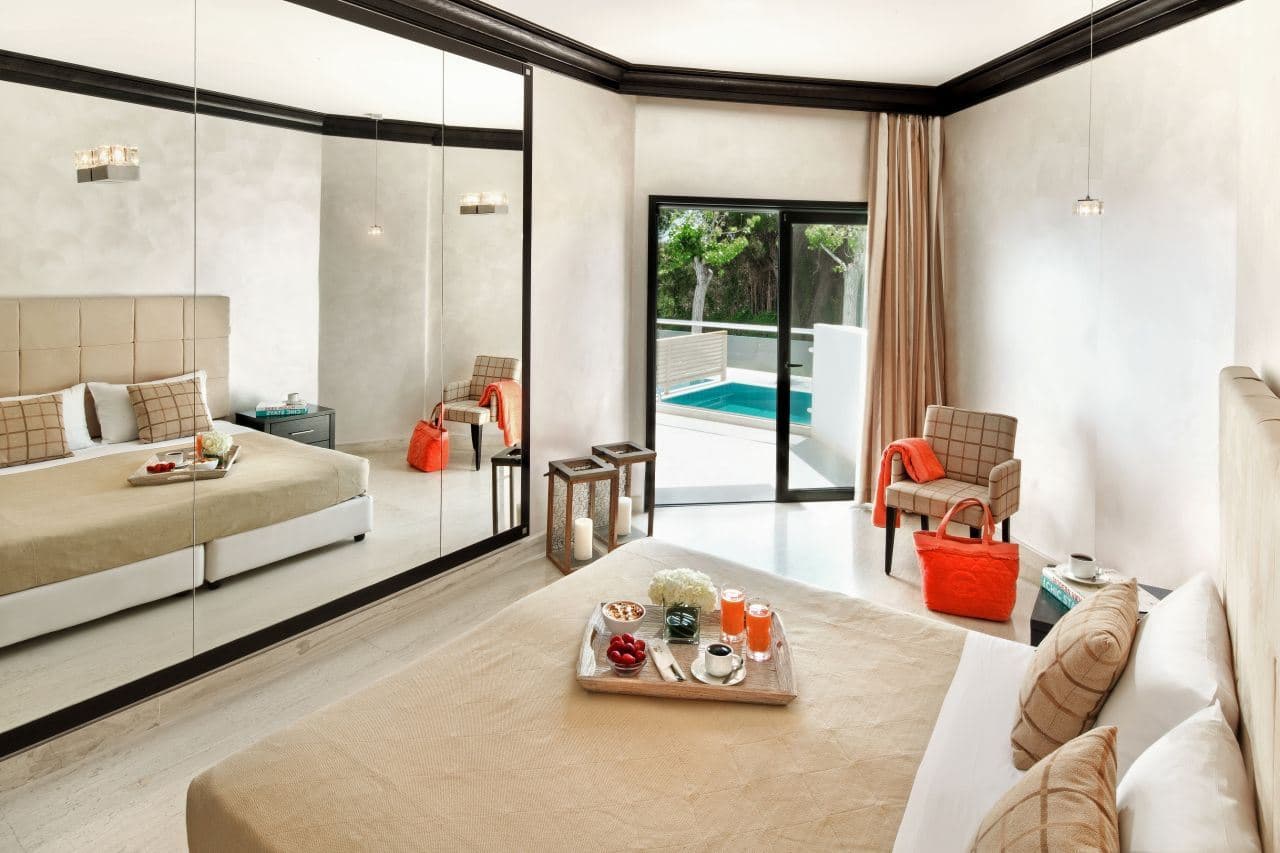rooms-room-double--private-pool