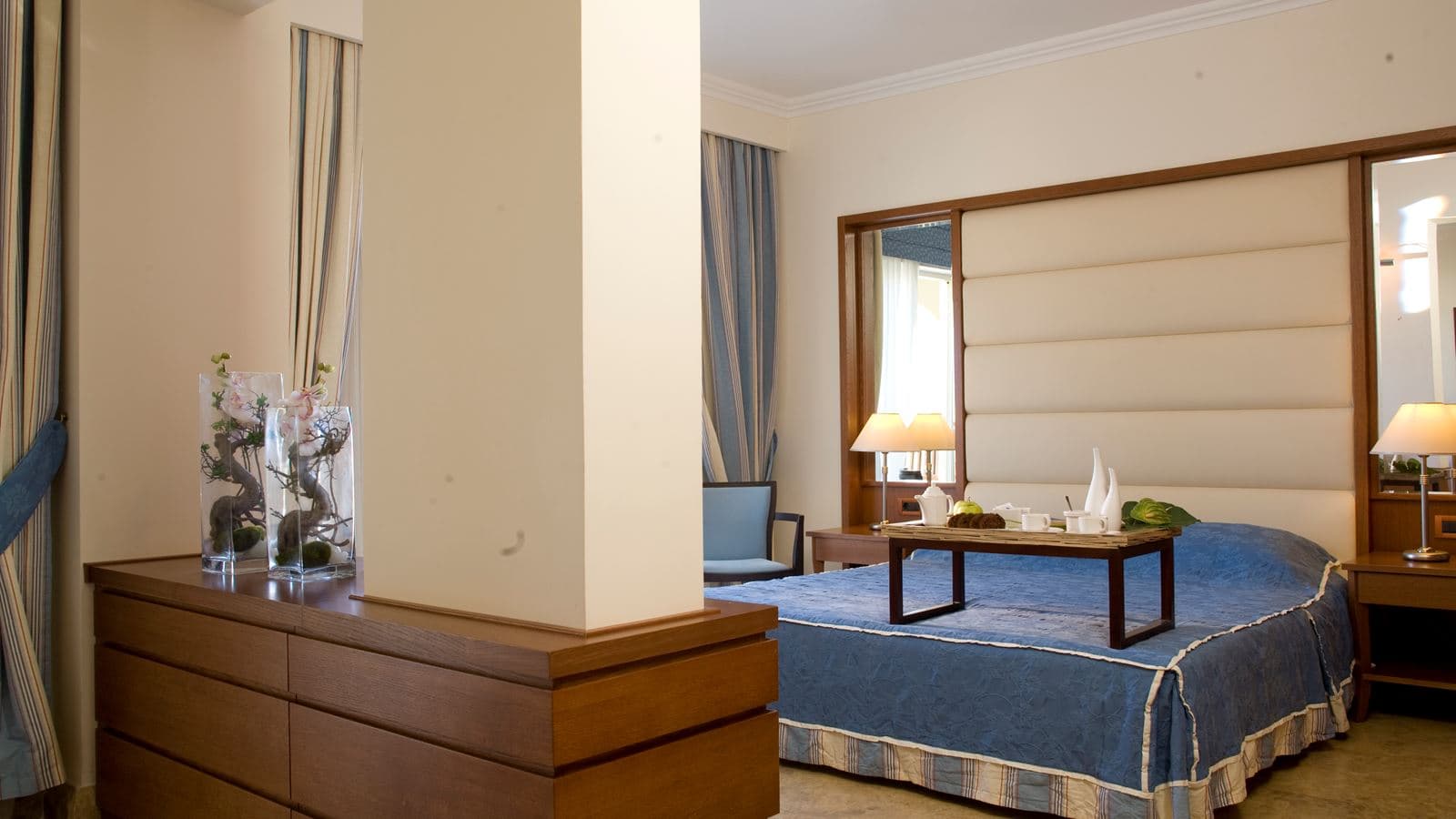 rooms-suite-deluxe-sea-view