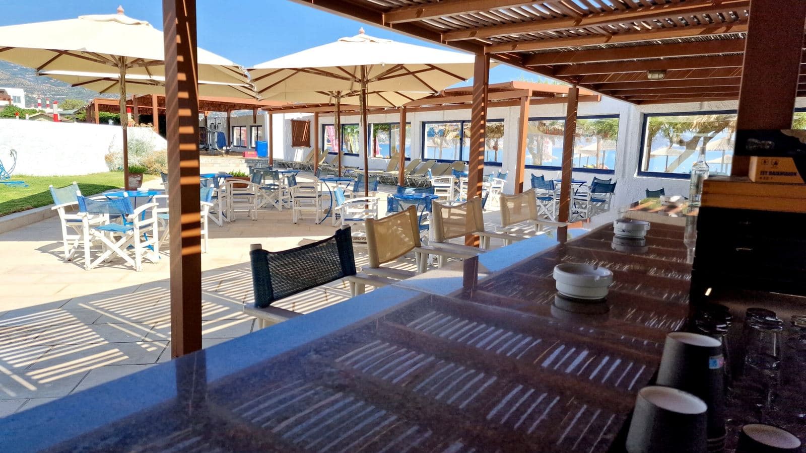 bars-beach-bar