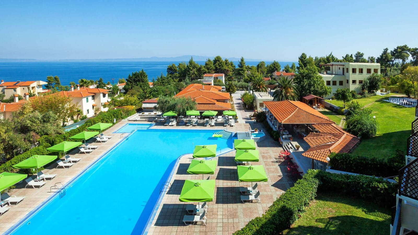 pools-outdoor-pool