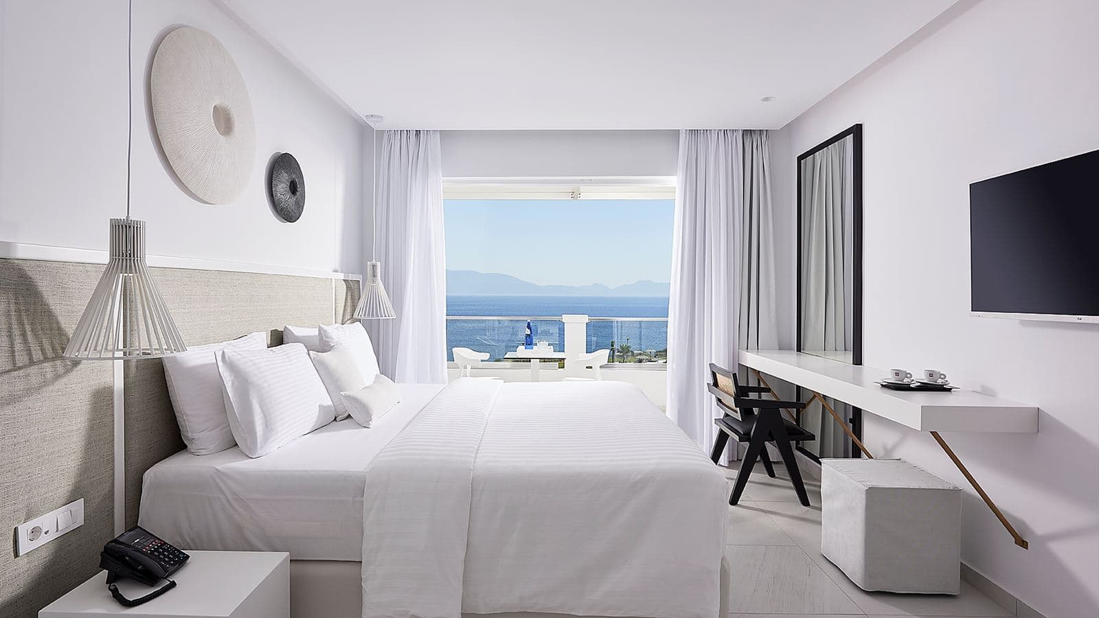 rooms-deluxe-junior-suite-sea-view