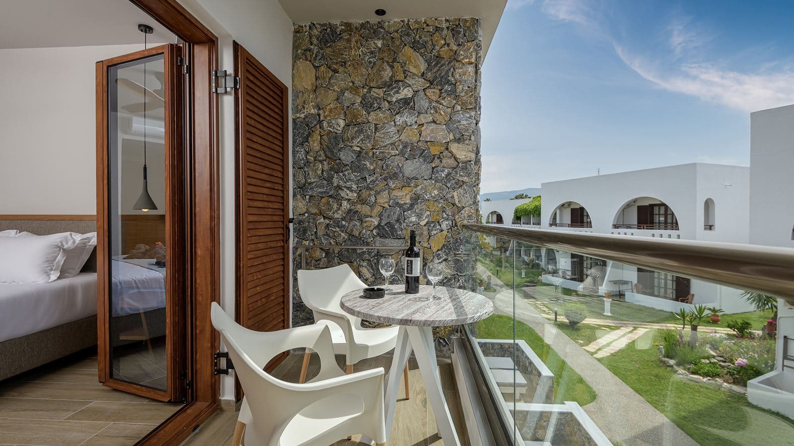 rooms-superior-double-room