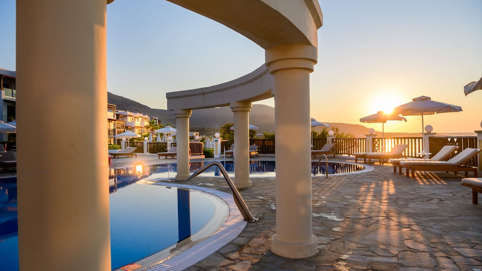 pools-outdoor-pool