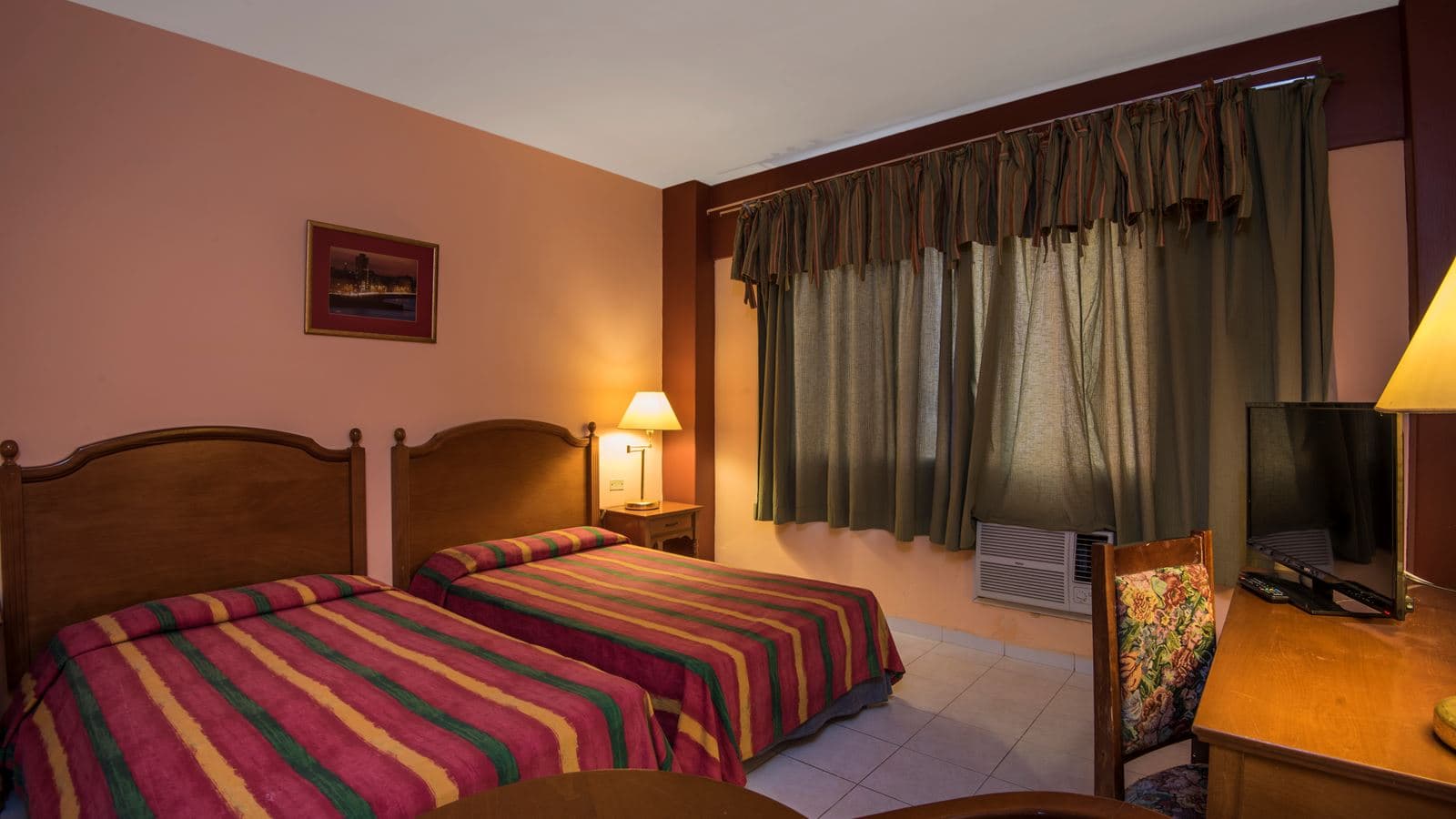 rooms-standard-room