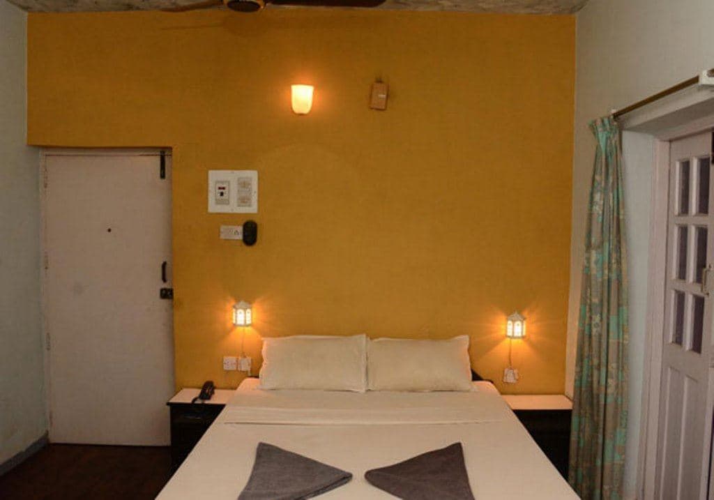 rooms-deluxe-ac