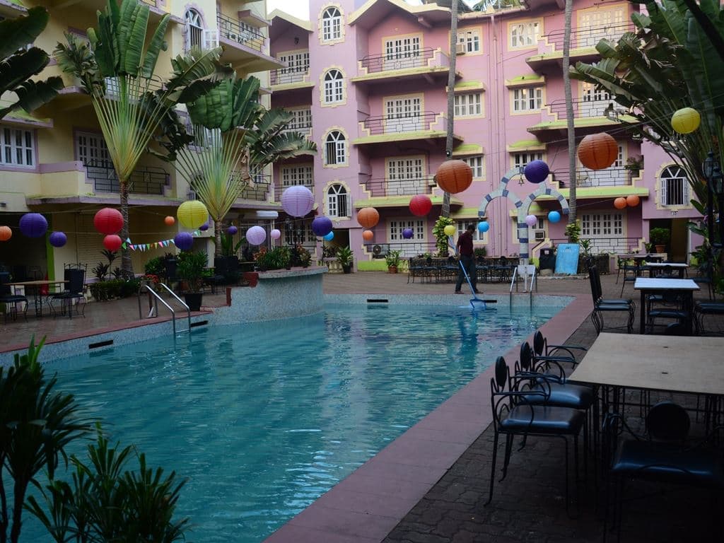 pools-outdoor-pool