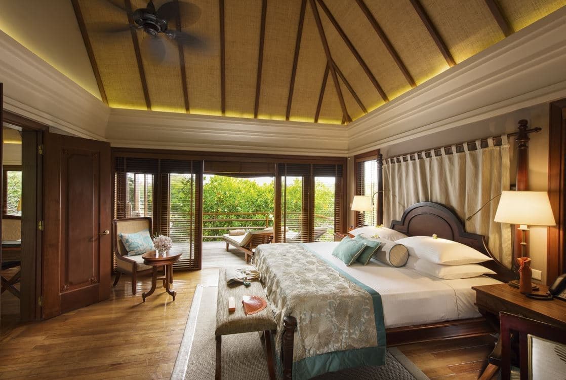rooms-villa-beachfront-and-stilts