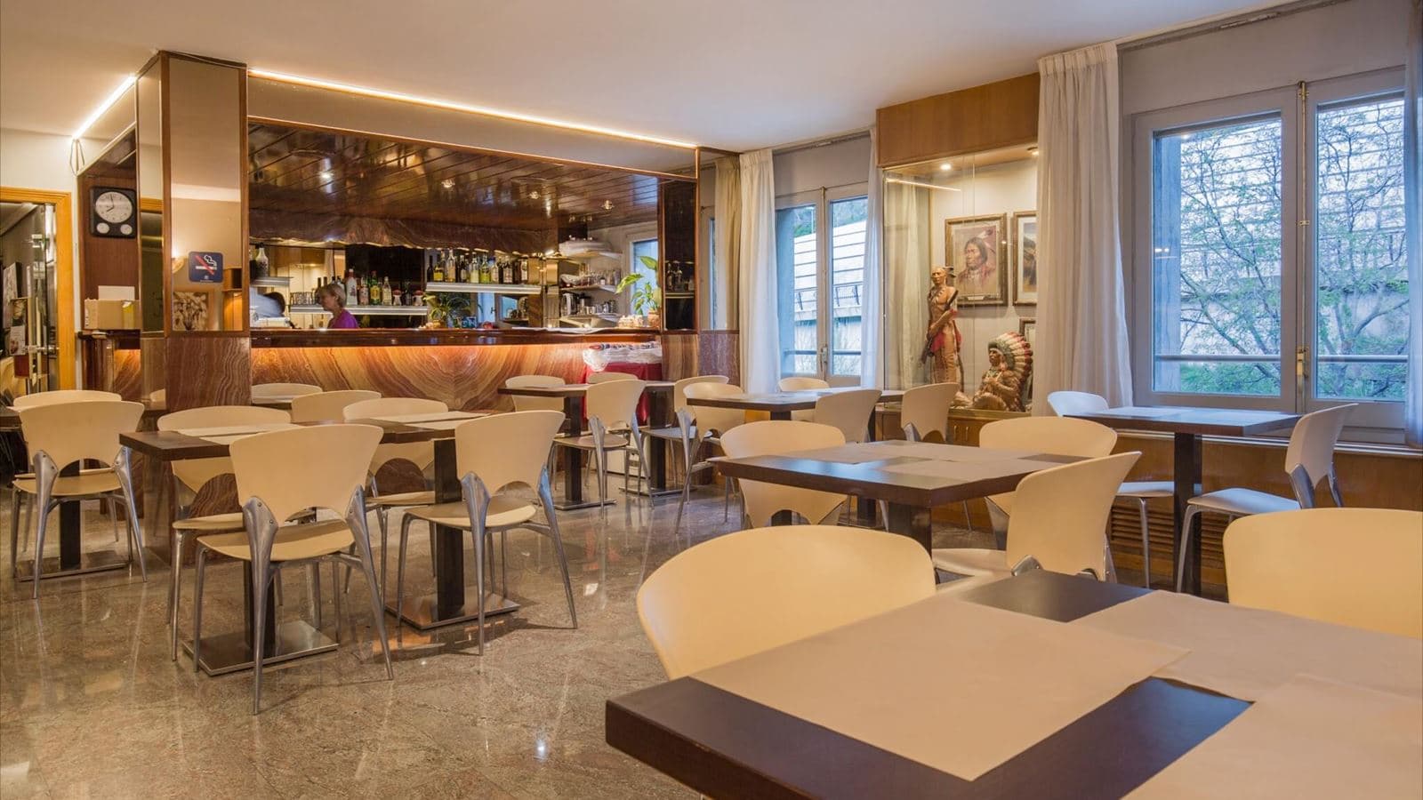 restaurants-restaurants