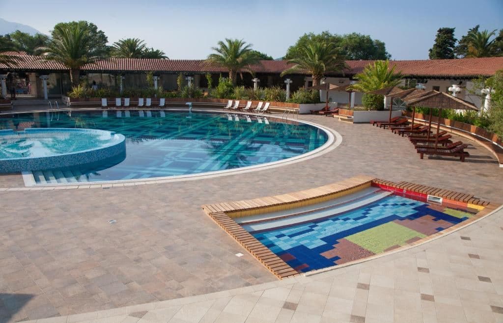 pools-pools