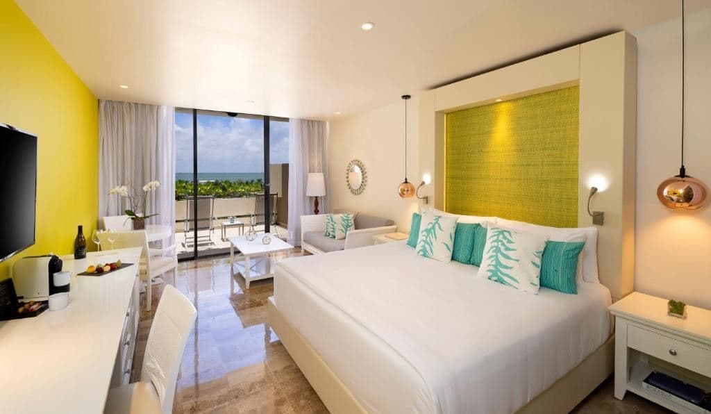 rooms-the-reserve-adults-only-junior-suite--sunset-view