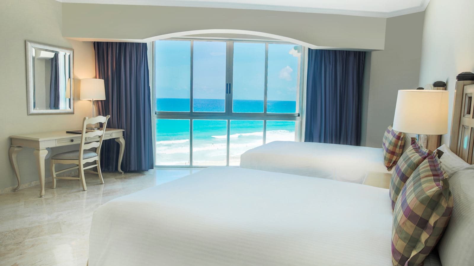 rooms-suite-deluxe