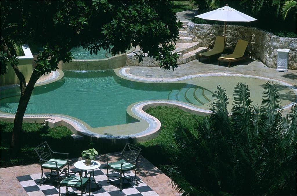 pools-outdoor-pool