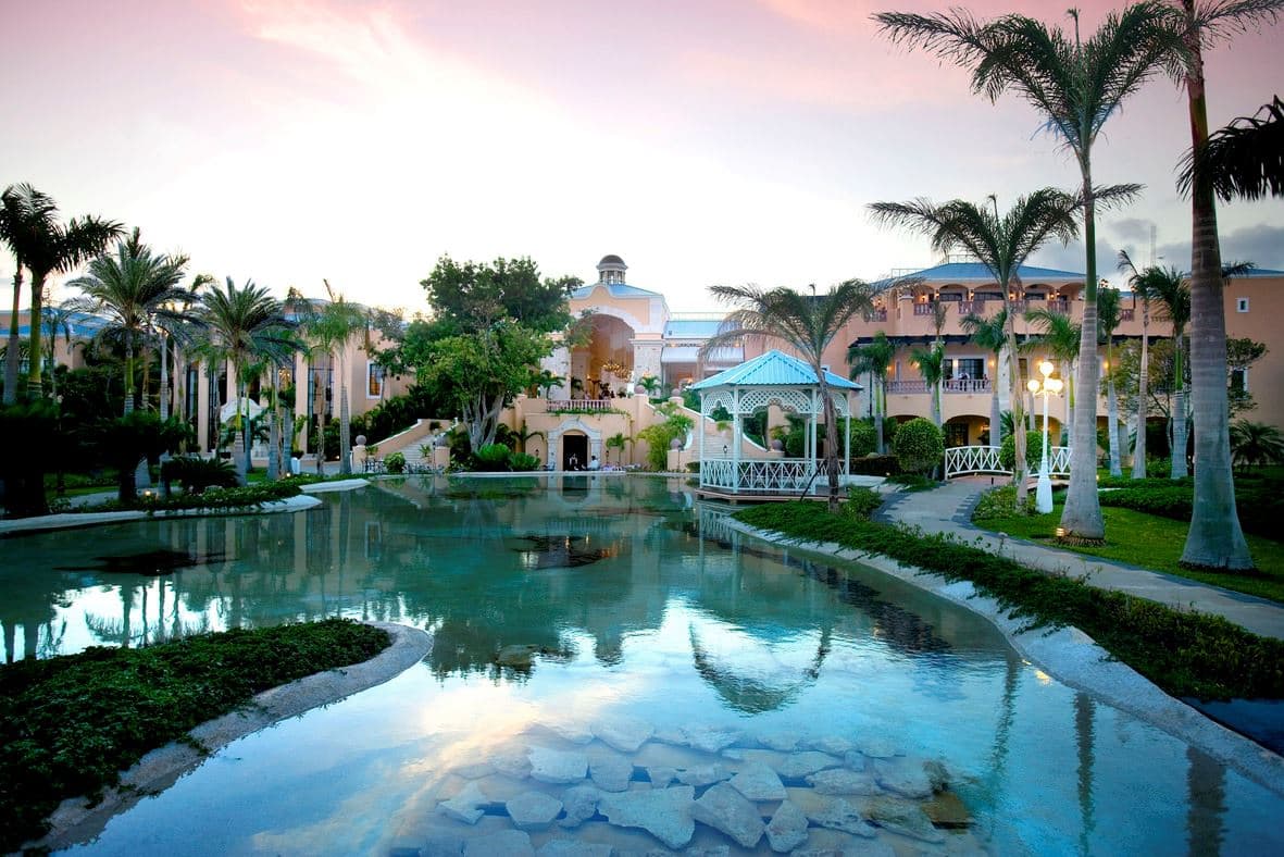 pools-outdoor-pool
