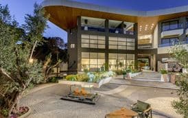 UNIQUE LIFE STYLE HOTEL