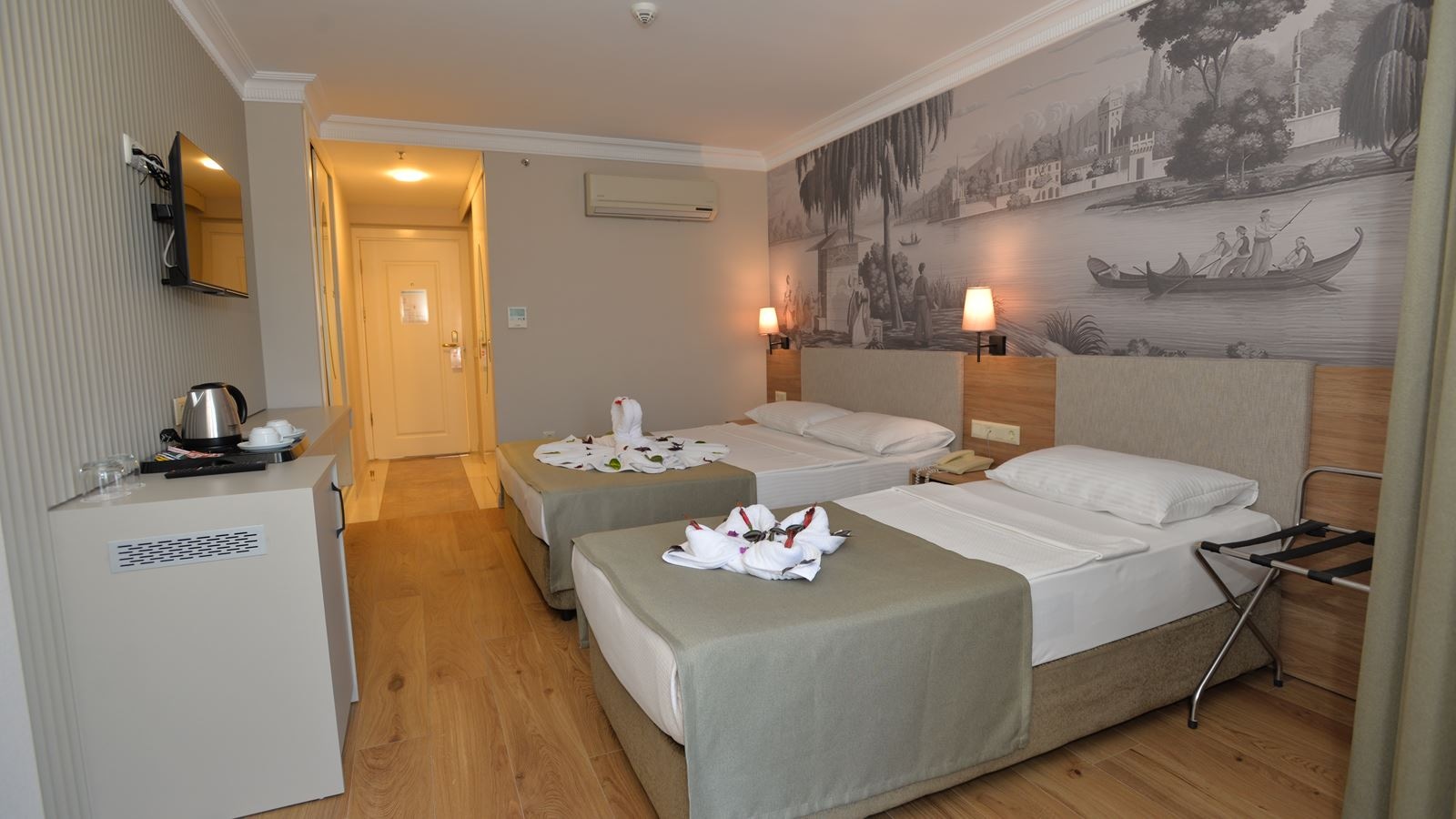 rooms-standard-room-side-sea-view