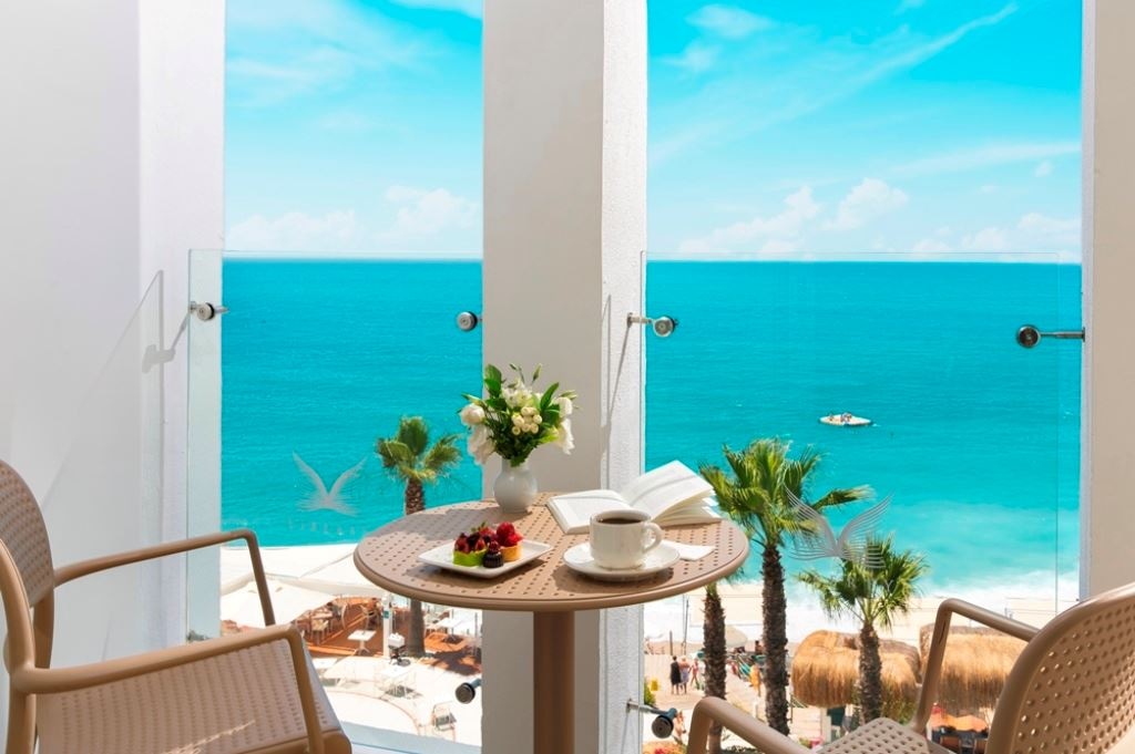 rooms-deluxe-large-sea-view-type-3ld