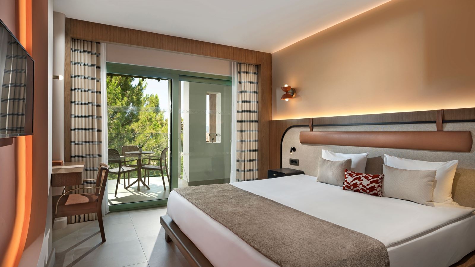 rooms-deluxe-family-room-side-sea-view-type-4ad