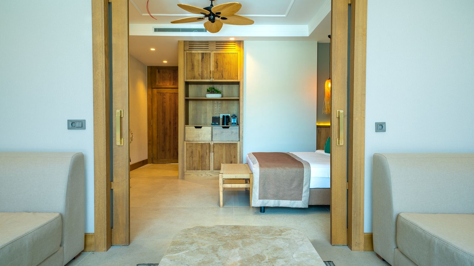 rooms-swim-up-room-sea-view