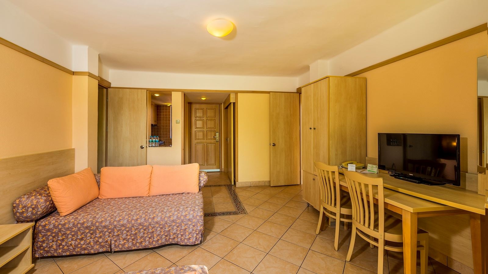 rooms-family-room-3-rooms