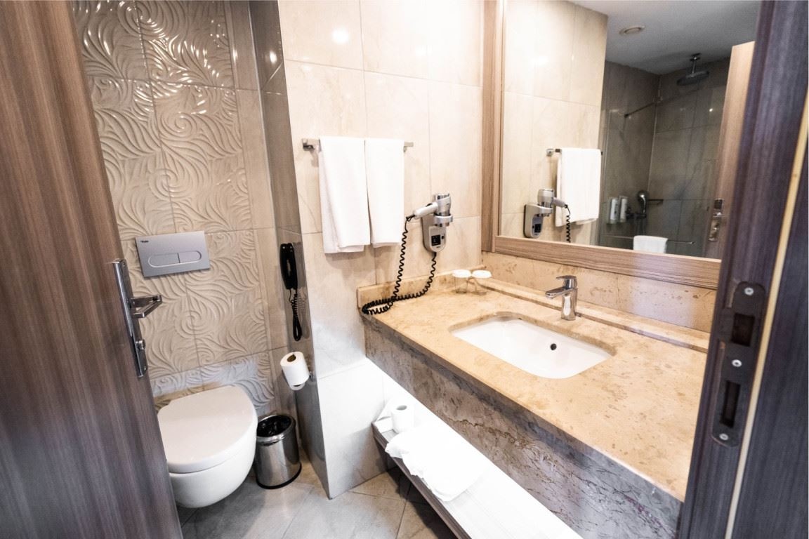 rooms-standard-room-side-sea-view