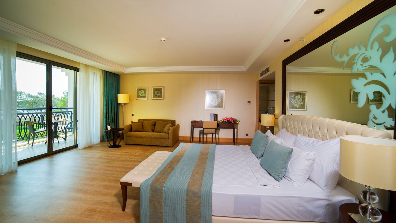 rooms-deluxe-large-land-view