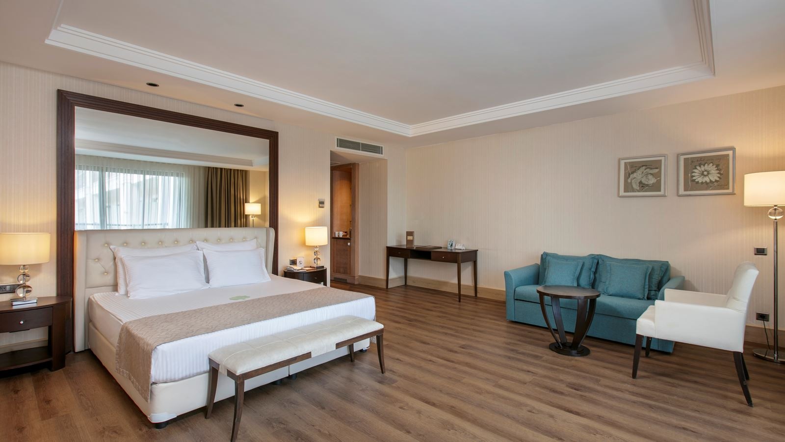 rooms-deluxe-large-side-sea-view