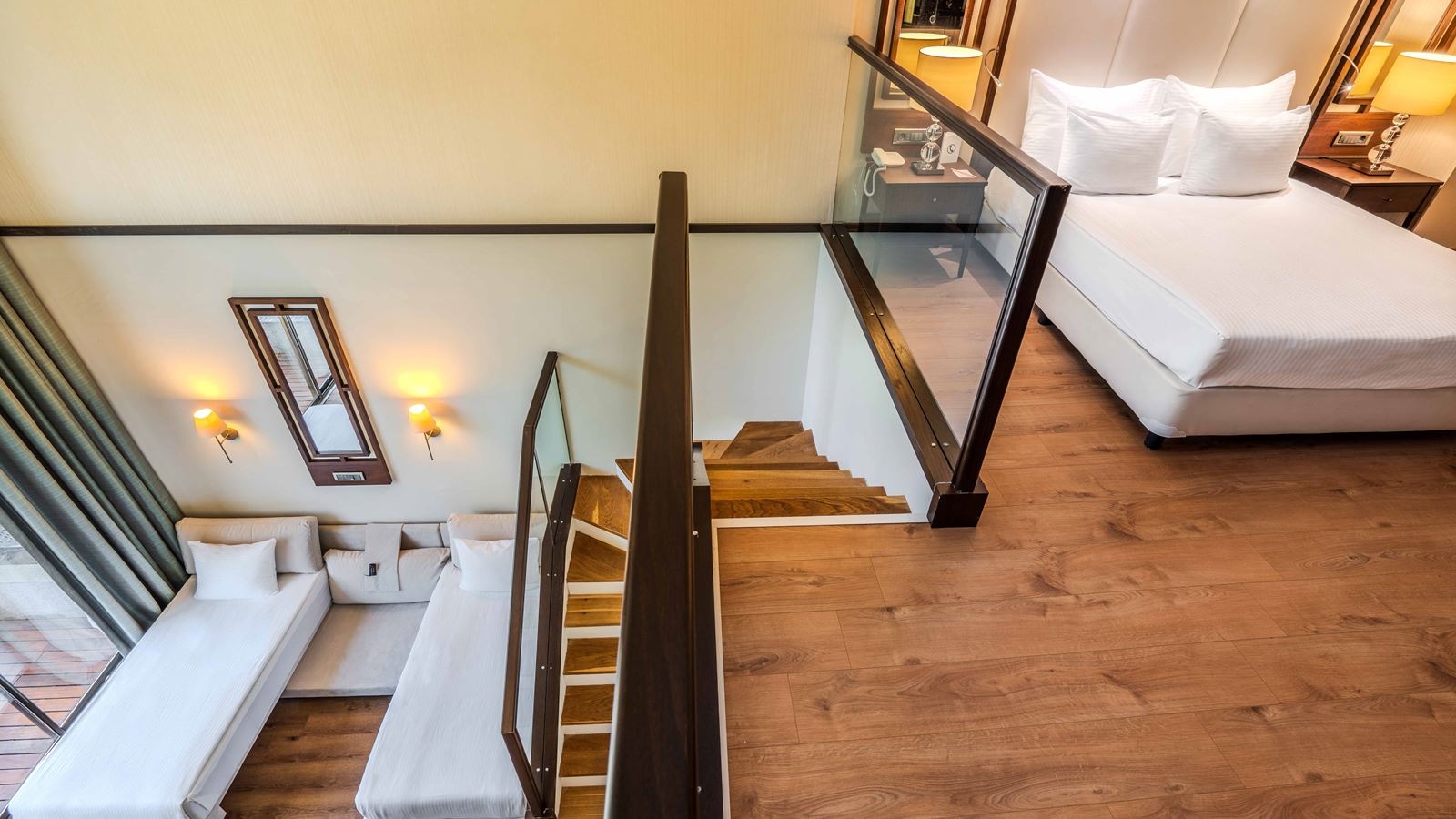 rooms-dublex-family-suite