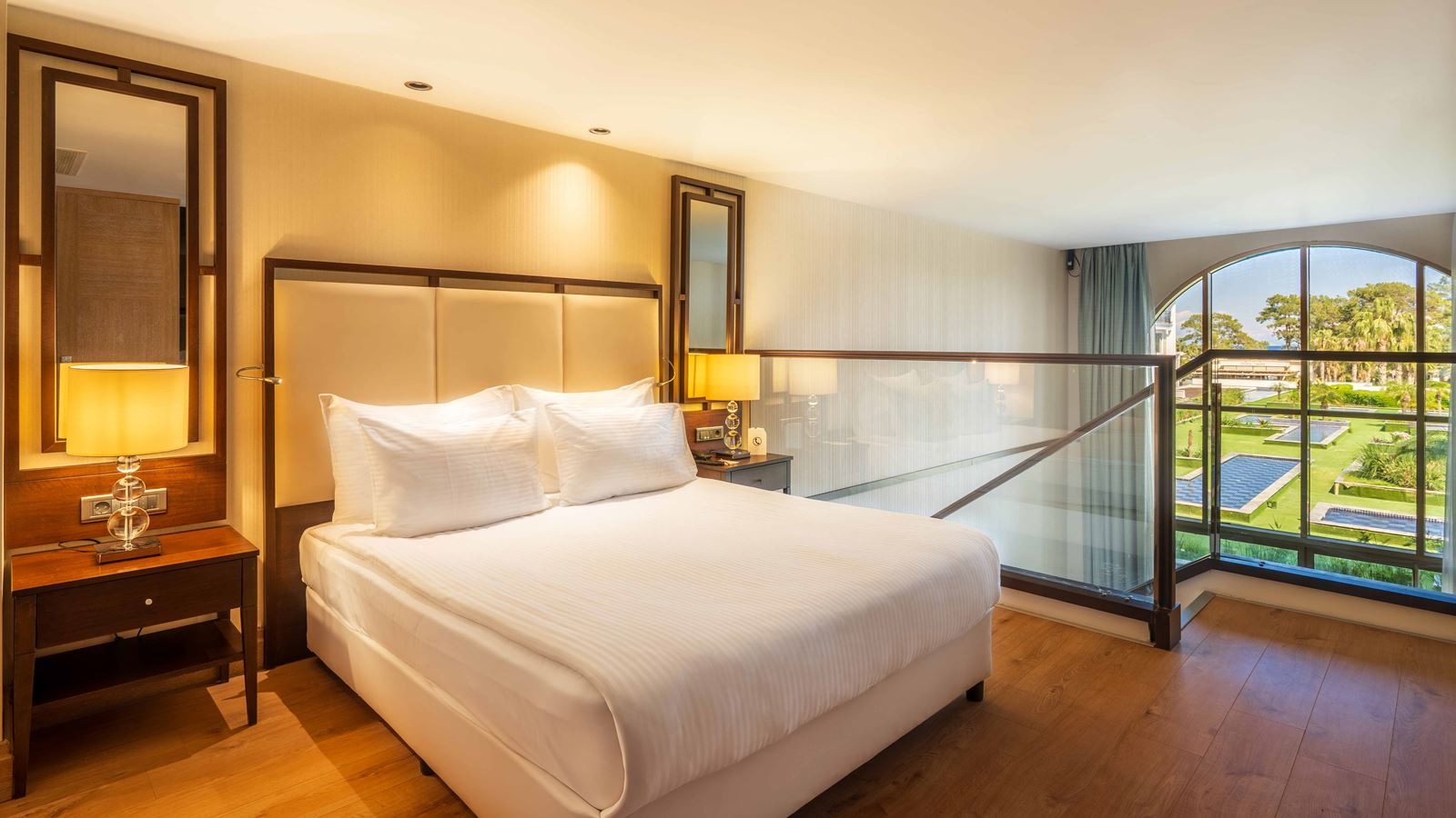 rooms-dublex-family-suite