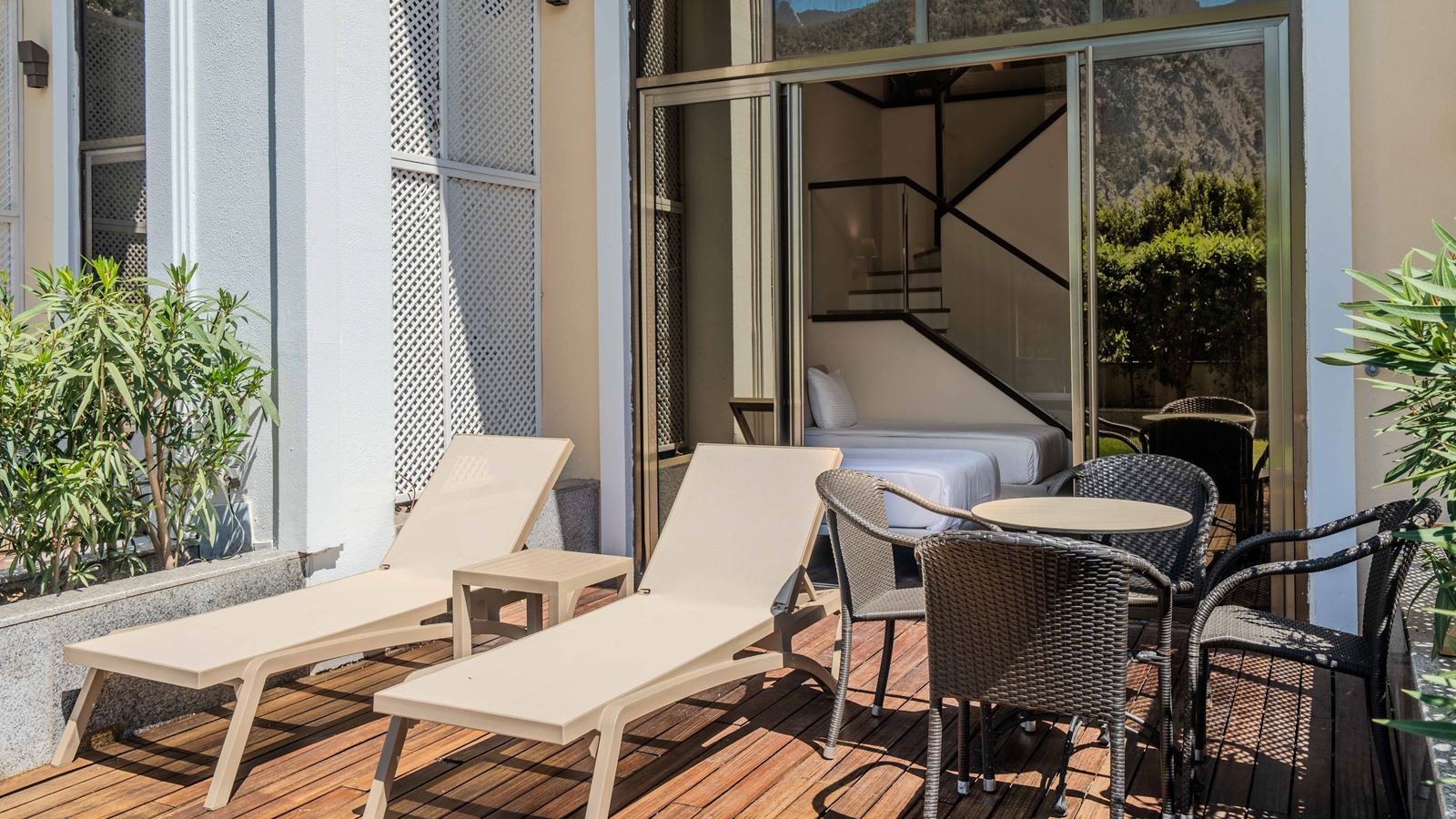 rooms-dublex-family-suite