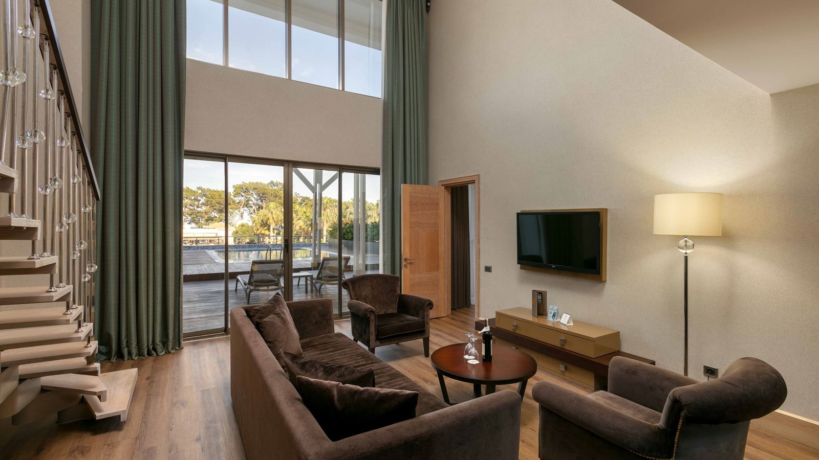 rooms-platinium-dublex-suite-executive-with-pool