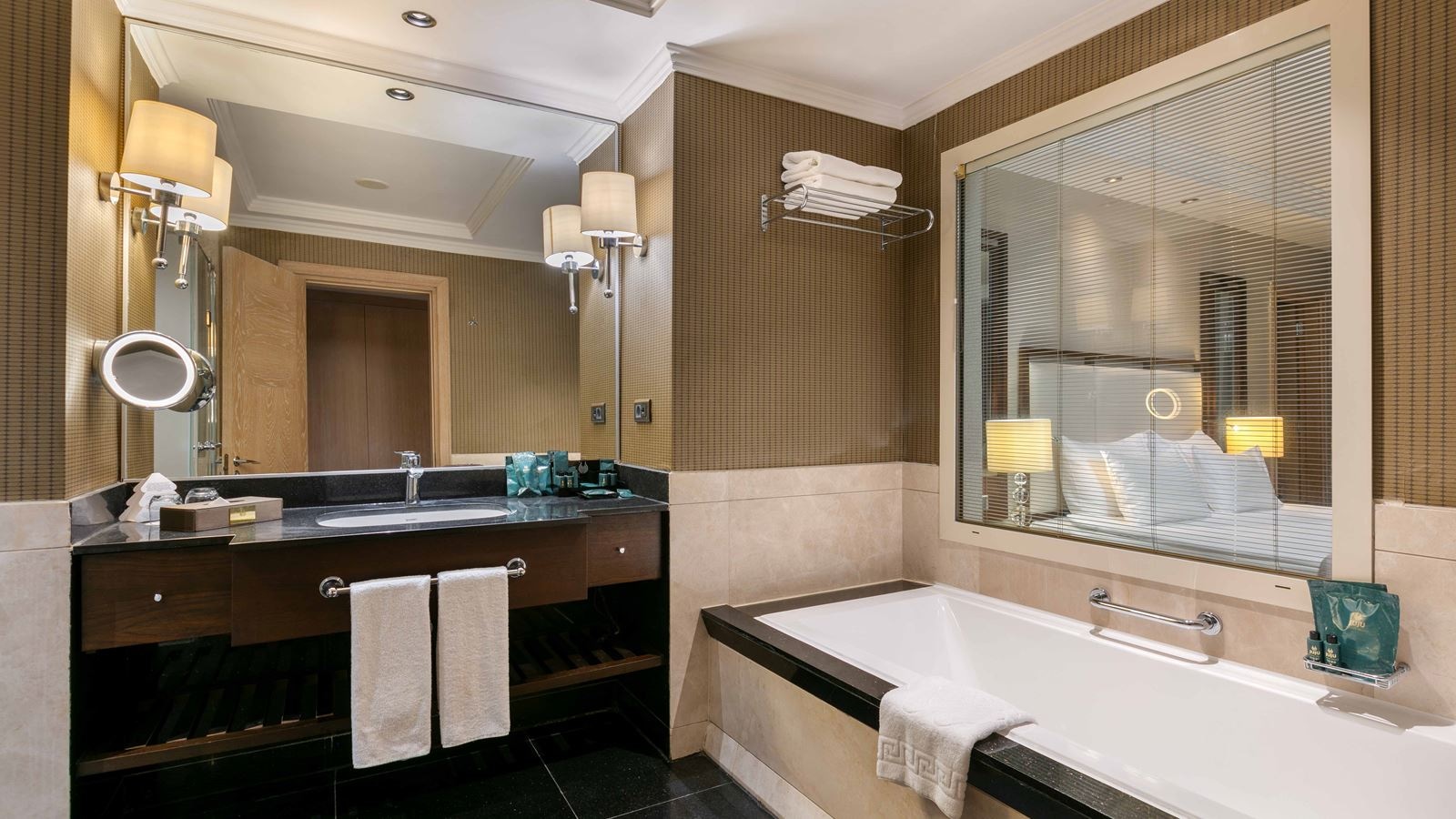 rooms-platinium-dublex-suite-executive-with-pool