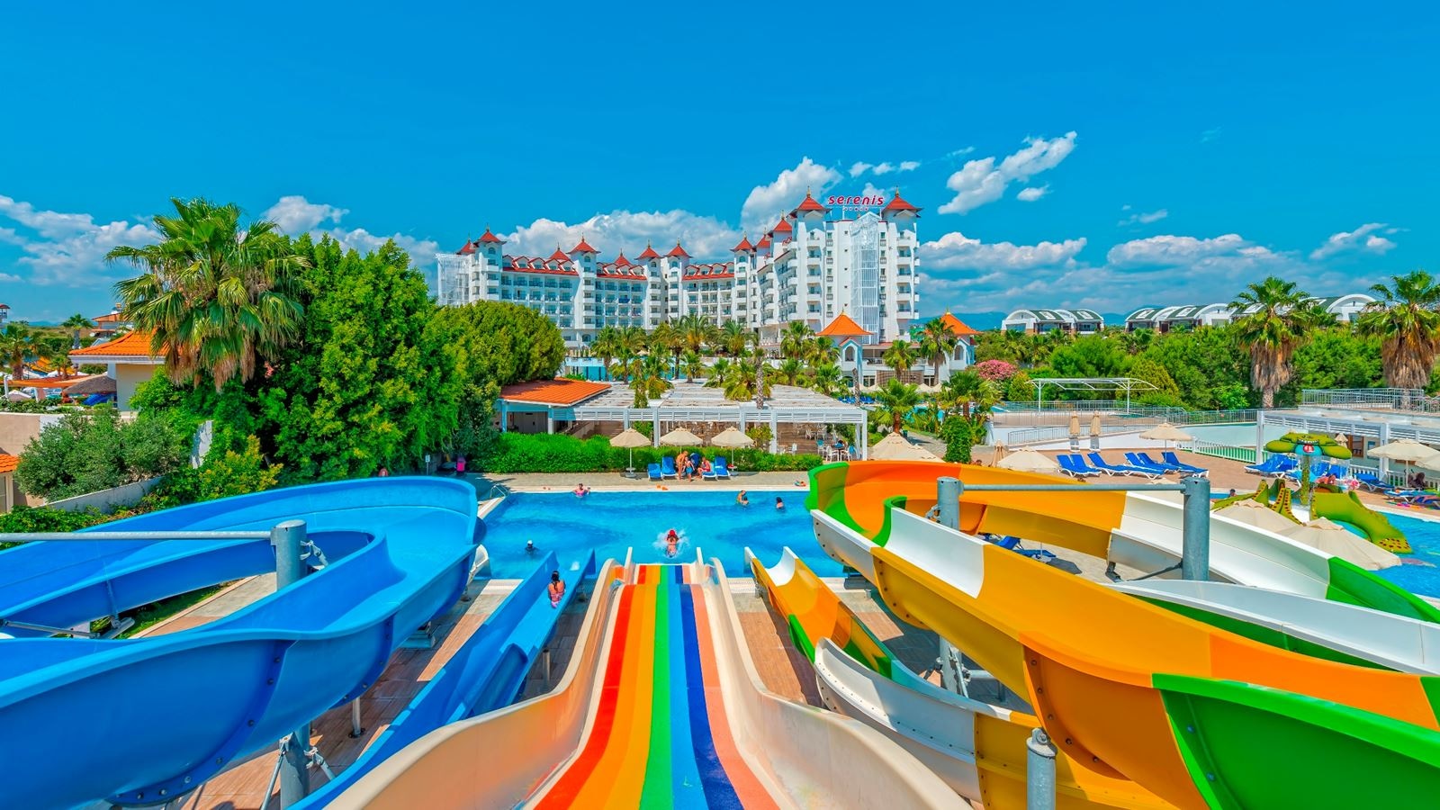 water-park-outdoor-pool