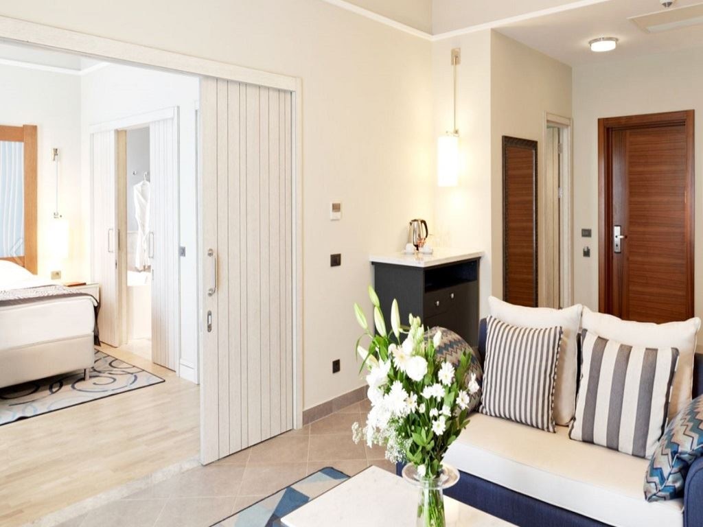 rooms-elegance-suite