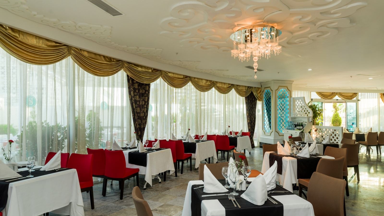 restaurants-main-restaurant